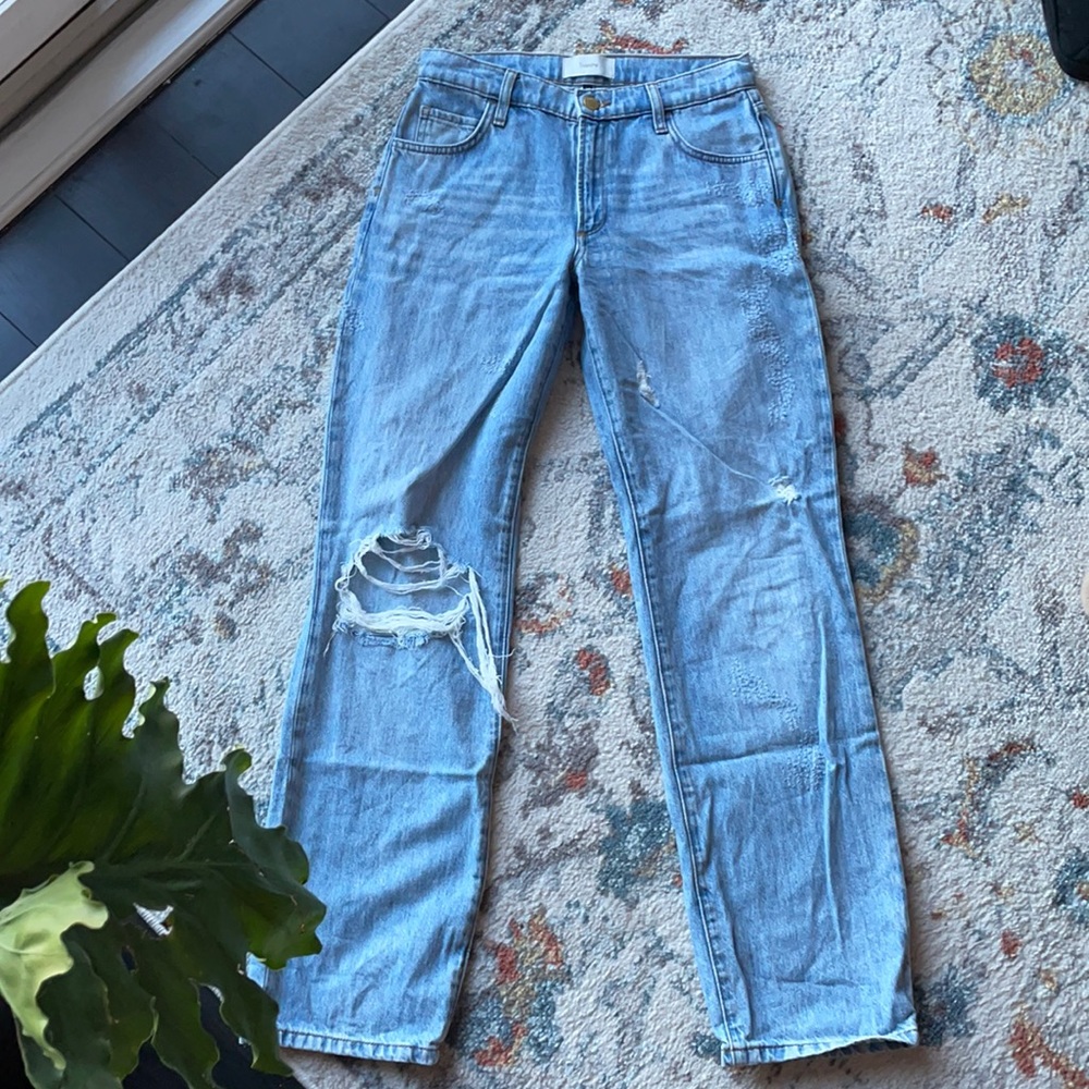 💜 Triarchy distressed jeans